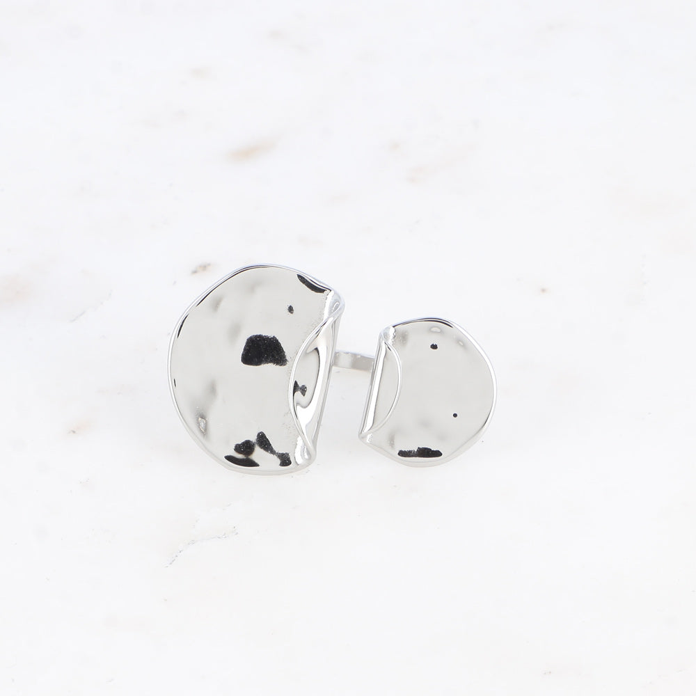 BAGUE- DOUBLE PIECE RONDE RECOURBEE ET MARTELEE / DORE OU ARGENT