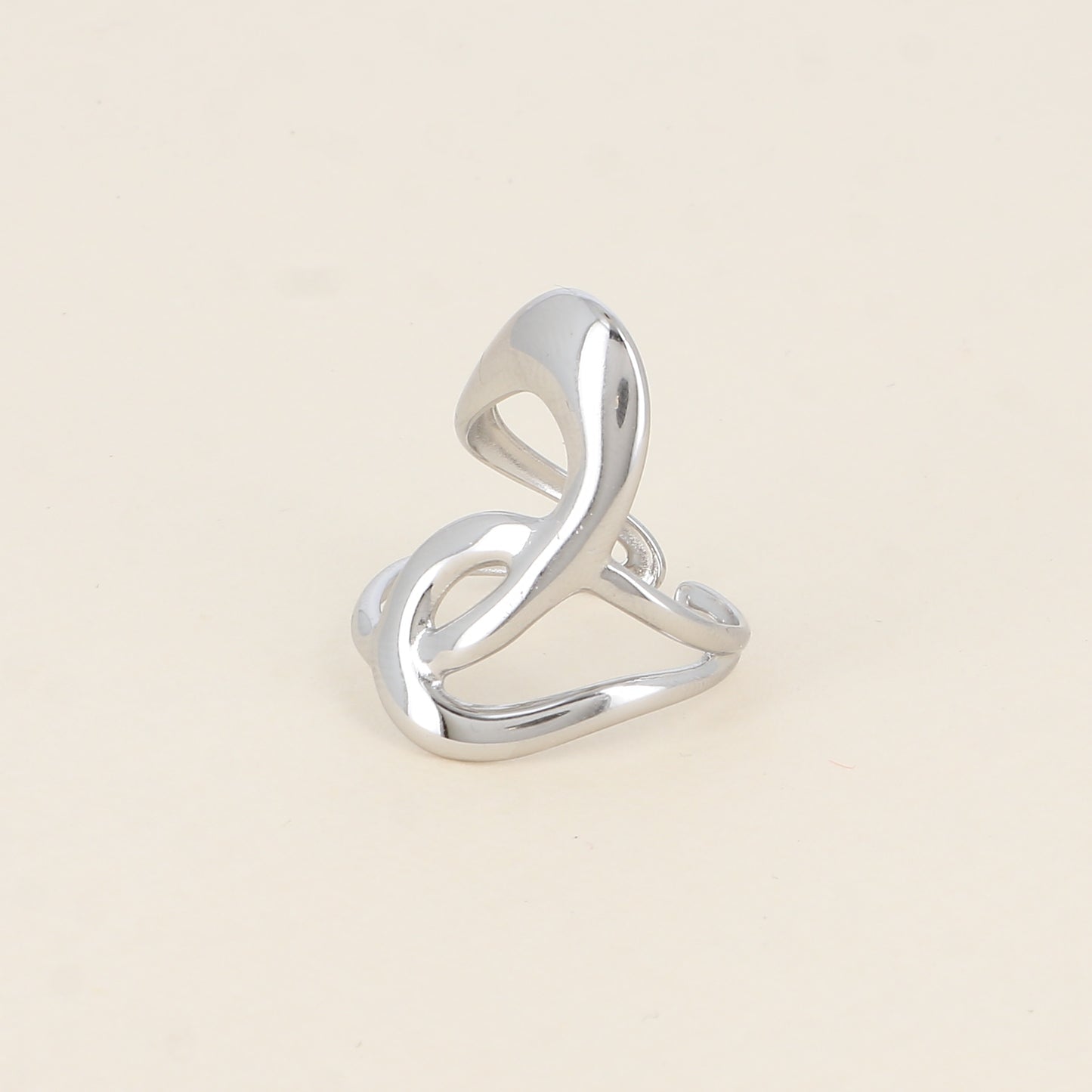 BAGUE - FORME AJOURE ENTRELACEES