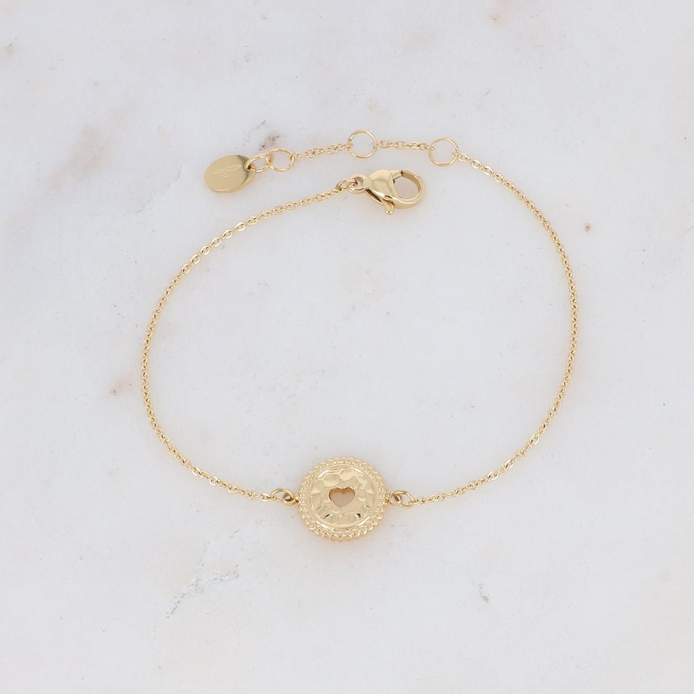 BRACELET AVEC PENDENTIF MARTELÉ AVEC COEUR AJOURÉ / DORE OU ARGENT