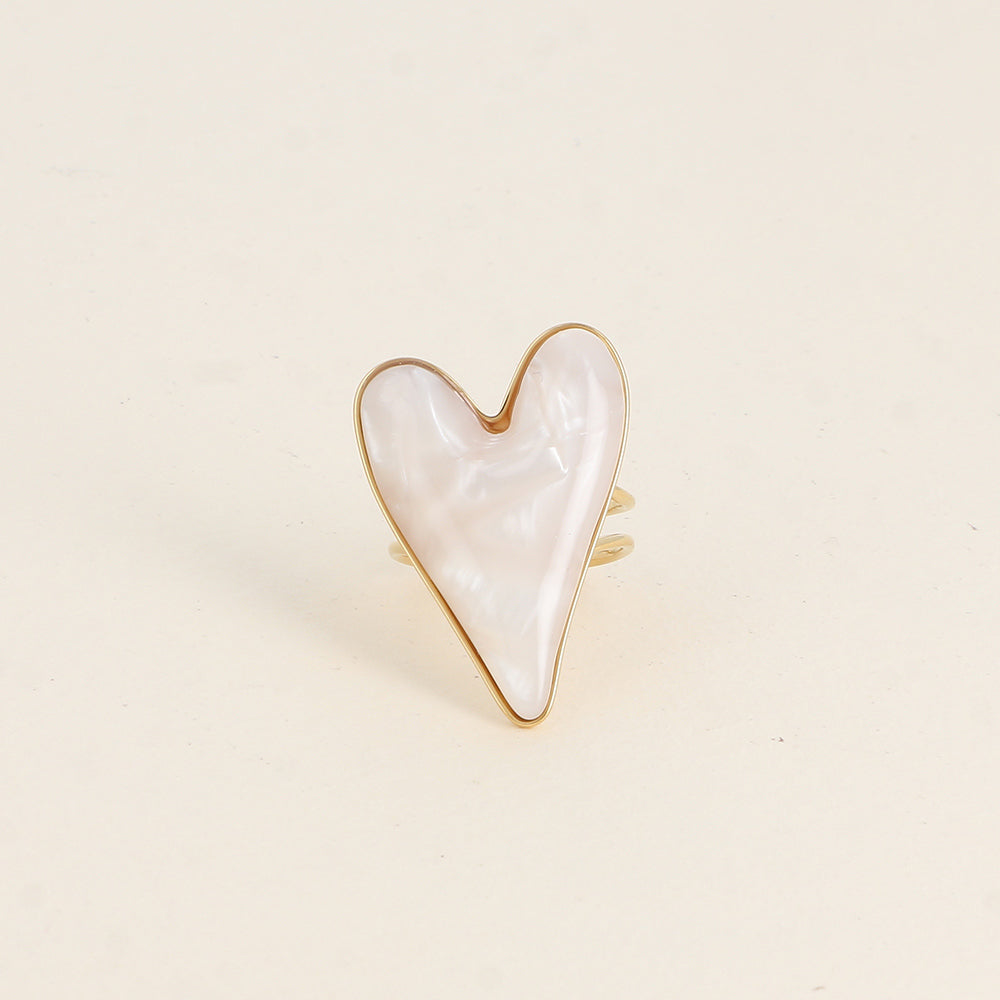 BAGUE - COEUR EN RESINE