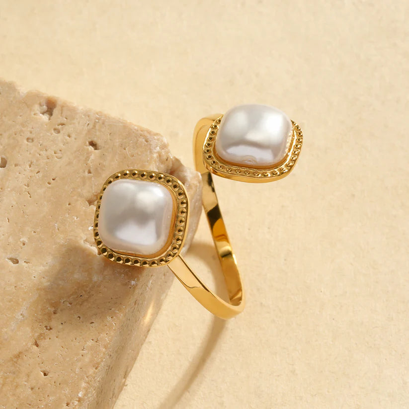 BAGUE AVEC PERLES RECTANGULAIRES
