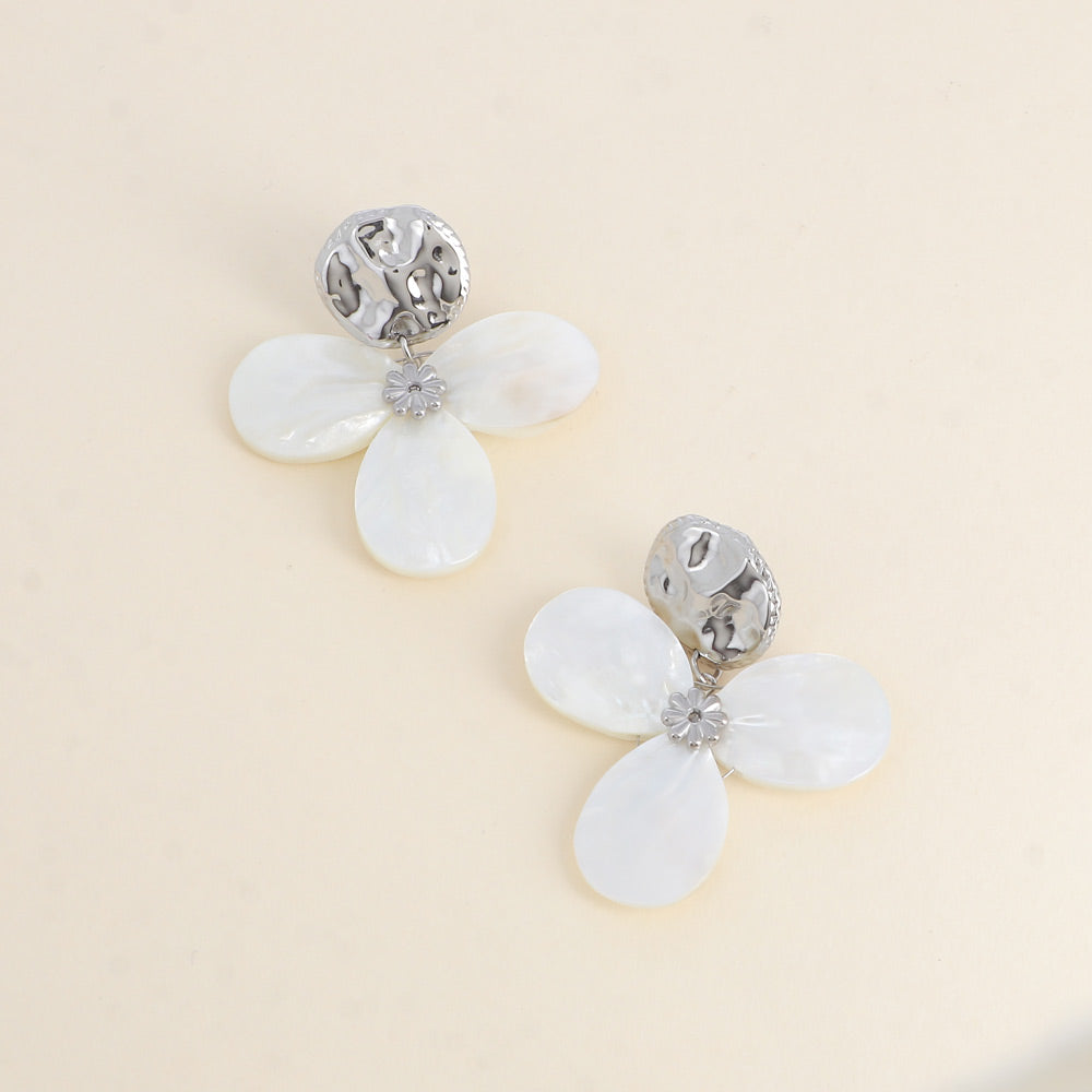 BOUCLES PENDANTES