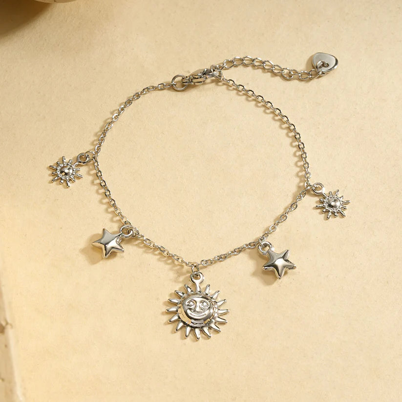 BRACELET AVEC PENDENTIFS