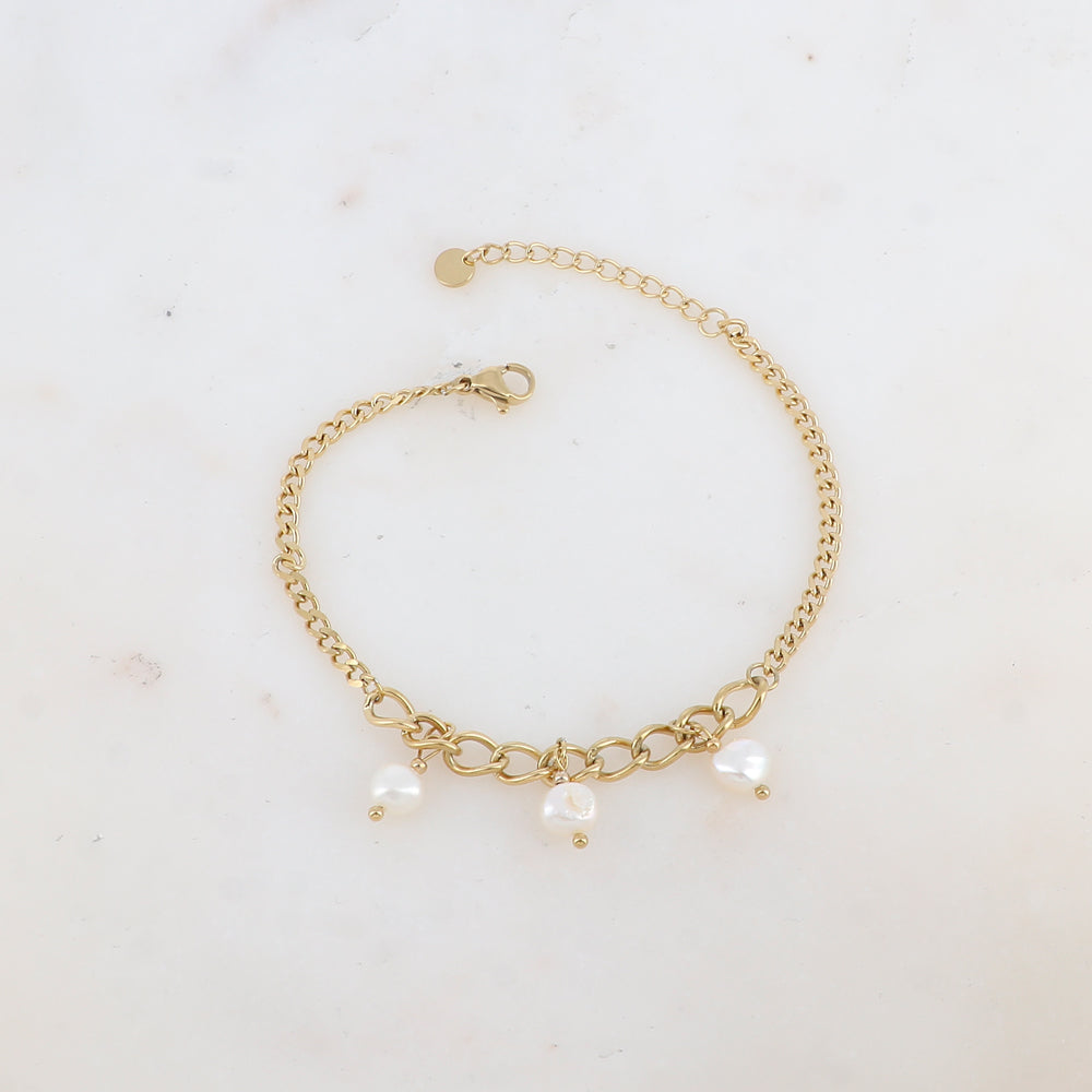 BRACELET EN JEU DE MAILLE