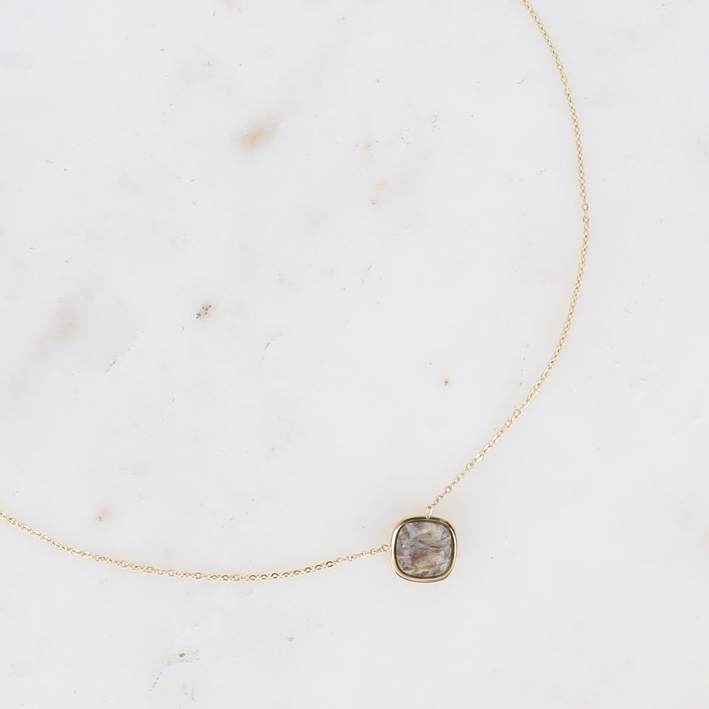 COLLIER LEA AVEC PIERRE NATURELLE