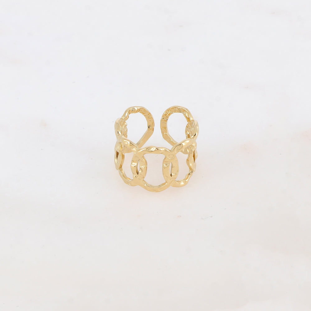 BAGUE EN MAILLE PLATE AVEC EFFET MARTELE / DORE OU ARGENTE