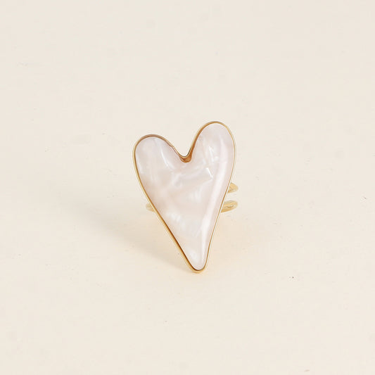 BAGUE - COEUR EN RESINE