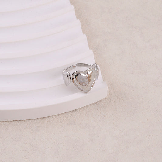 BAGUE AVEC 3 COEURS MARTELES