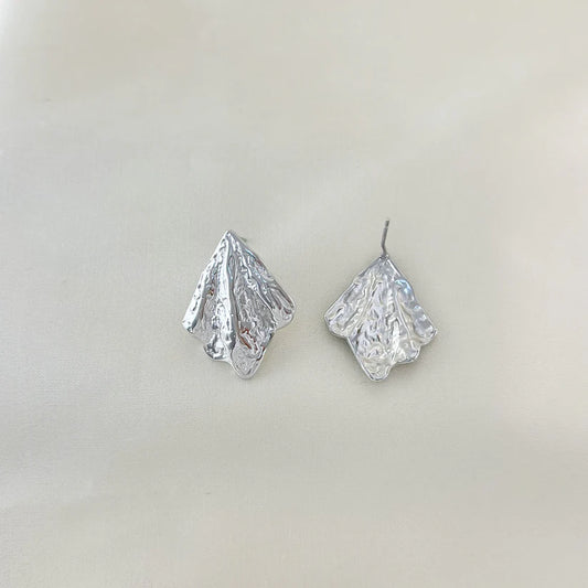 BOUCLES LOSANGES IRREGULIERES, ONDULEES MARTELEES