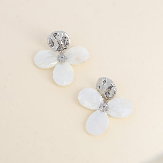 BOUCLES PENDANTES