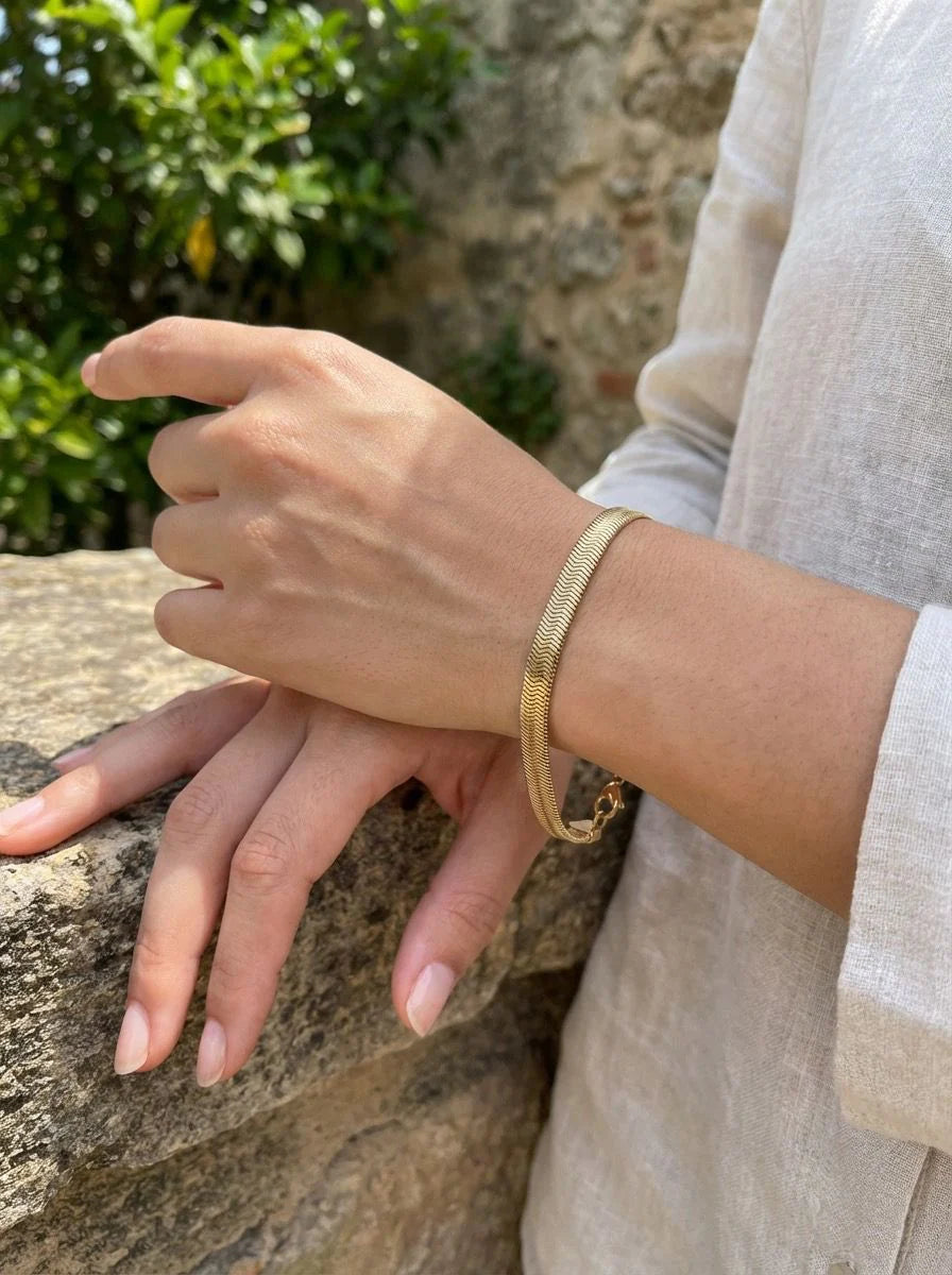 BRACELET A CHAINE PLATE / DORE OU ARGENT