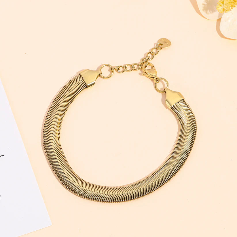 BRACELET A CHAINE PLATE / DORE OU ARGENT