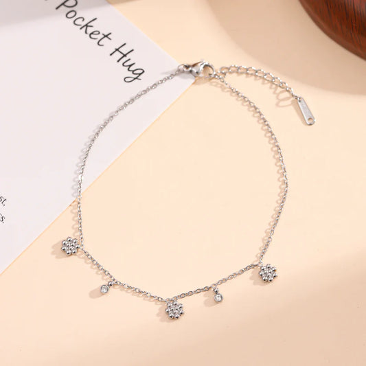 BRACELET DE CHEVILLE A MOTIFS FLEURS ET STRASS