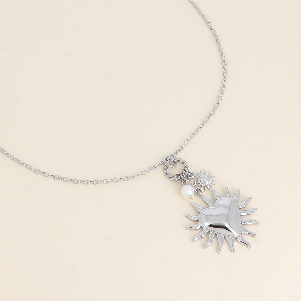 COLLIER - COEUR / DORE OU ARGENT