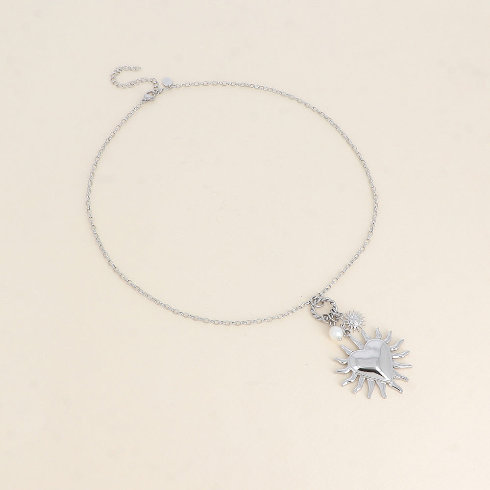 COLLIER - COEUR / DORE OU ARGENT