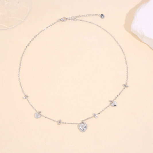 COLLIER CHAINE FINE AVEC COEURS