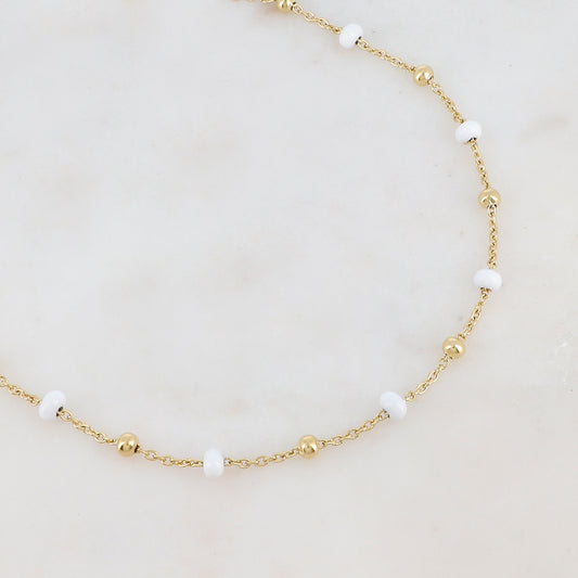 COLLIER AVEC PETITES BOULES / DIFFERENTES COULEURS